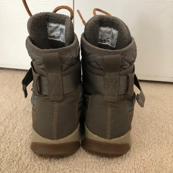 Chaco Borealis Quilted Waterproof Snow Boots Brown Size 8 - Picture 3 of 10